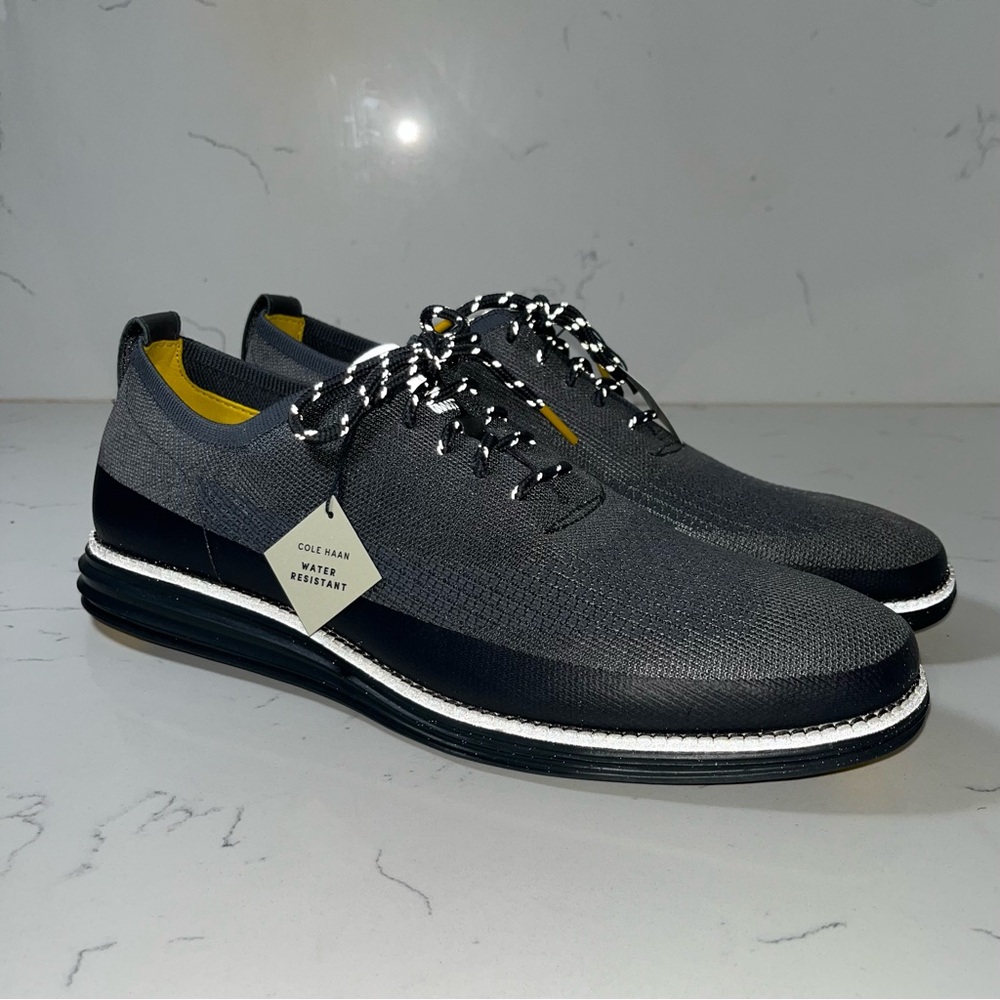 Cole Haan Original Grand Mens Shoes C32433
Stitchlite Wingtip Oxford Size 11